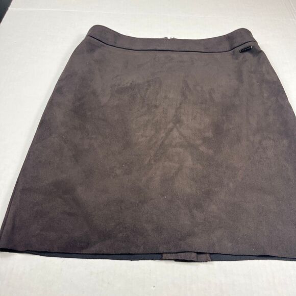 T Tahari Faux Suede Pencil Skirt Brown Corpcore Workwear Classic Back Zip M - Picture 2 of 12